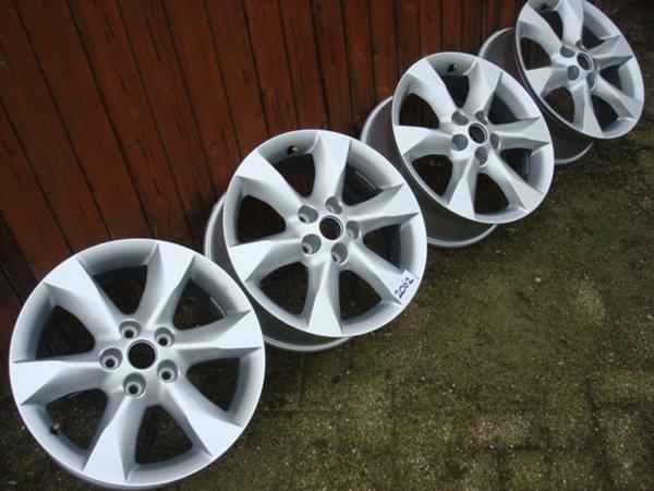 Grote foto 17 inch originele nissan velgen steek 5x114 3 auto onderdelen banden en velgen