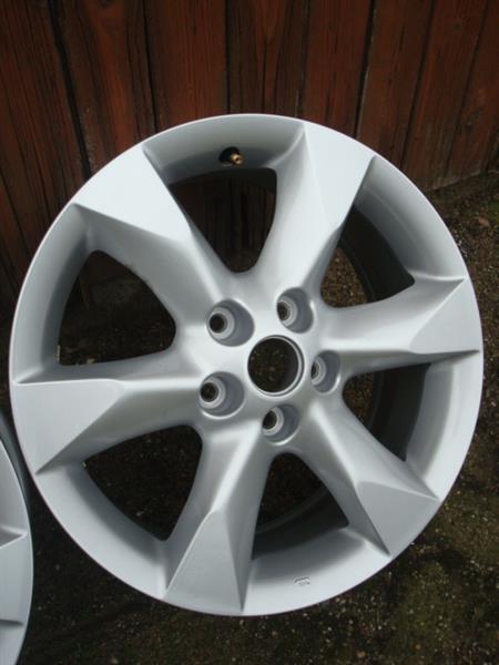 Grote foto 17 inch originele nissan velgen steek 5x114 3 auto onderdelen banden en velgen